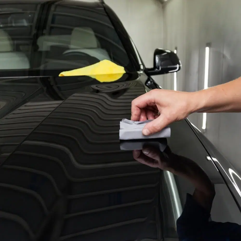 منتجات العناية بالسيارة